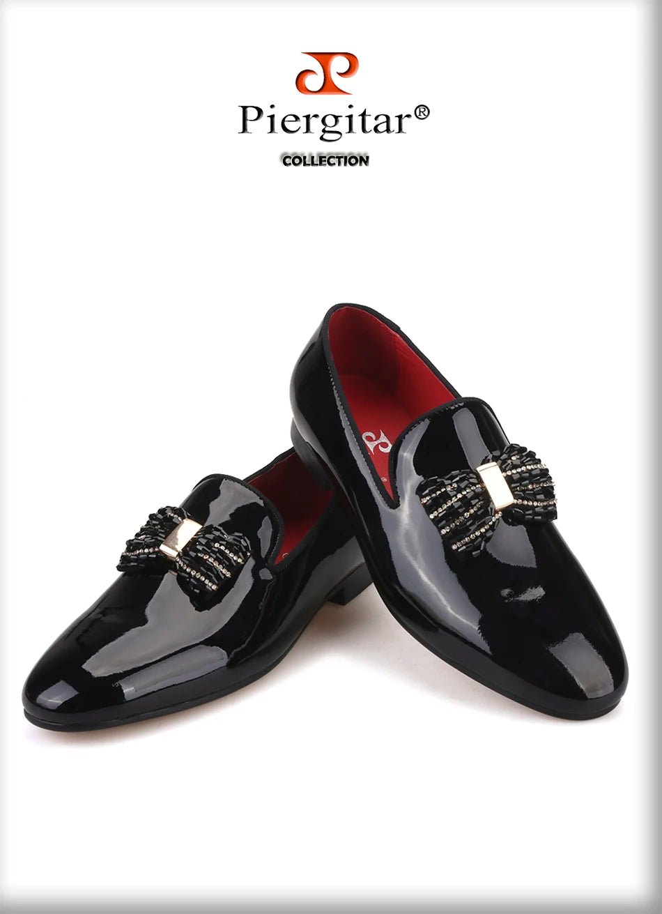 Piergitar New Black Patent Leather Men Handmade Loafers With Rhinestones Bowtie Fashion Party Men's Dress Shoes Red Color Insole