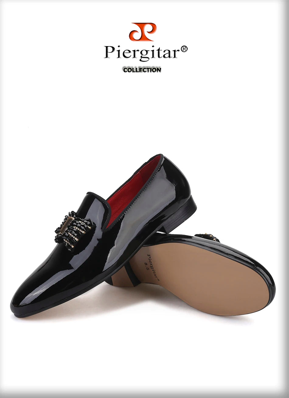 Piergitar New Black Patent Leather Men Handmade Loafers With Rhinestones Bowtie Fashion Party Men's Dress Shoes Red Color Insole