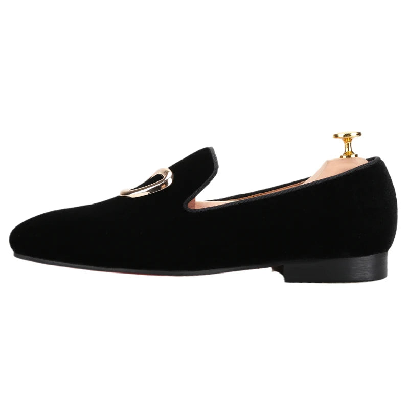 Piergitar Black Velvet Classic Men's Loafers For Fashion Party And Wedding Circle Metal Buckles Slip-On Flats Red Color Outsoles