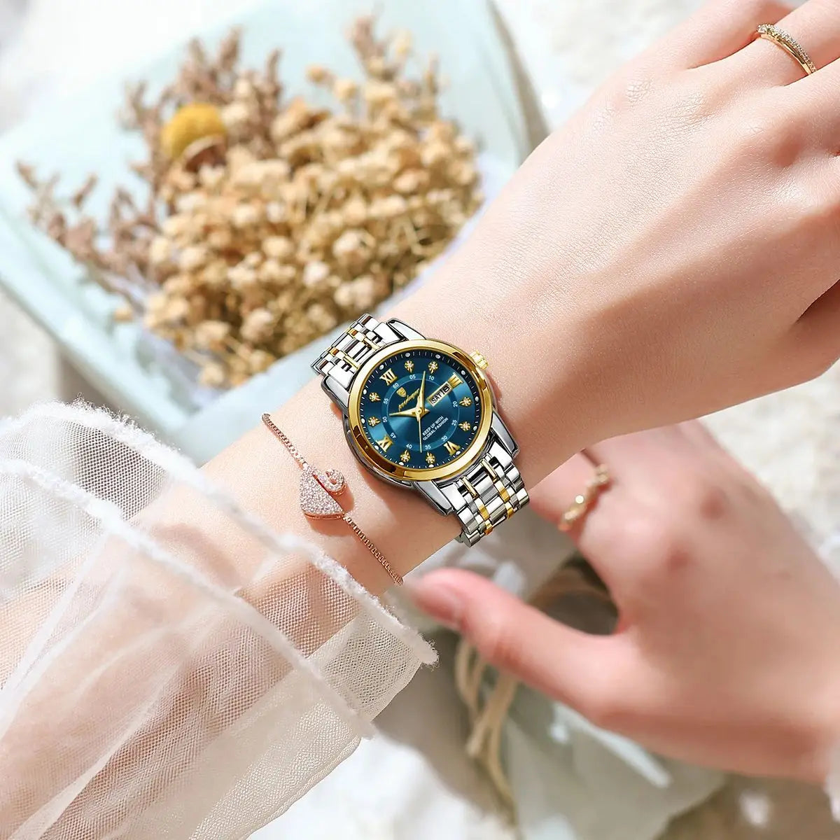 Women Luxury Quartz Ladies Watch